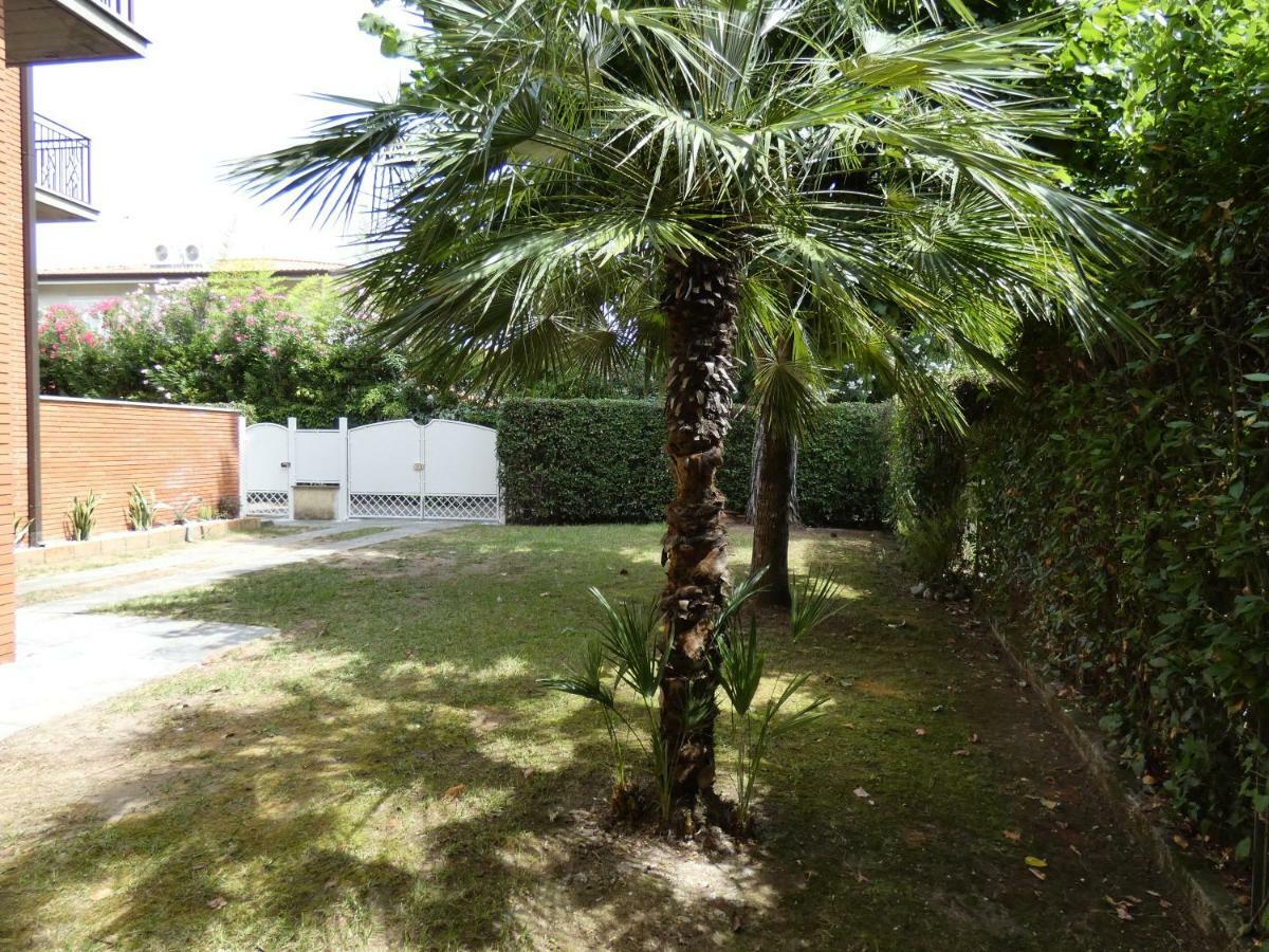 Villa Allende In Forte Dei Marmi Eksteriør billede
